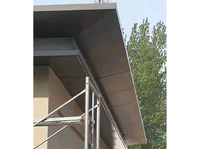 ���̰���