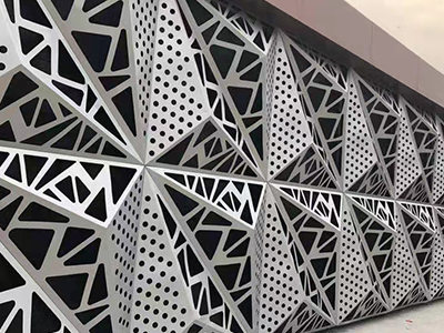 ���̰���